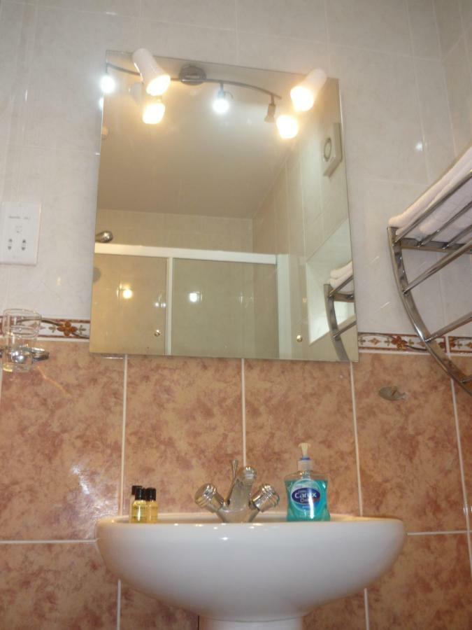 De La Warr Guest House 贝克斯希尔 外观 照片